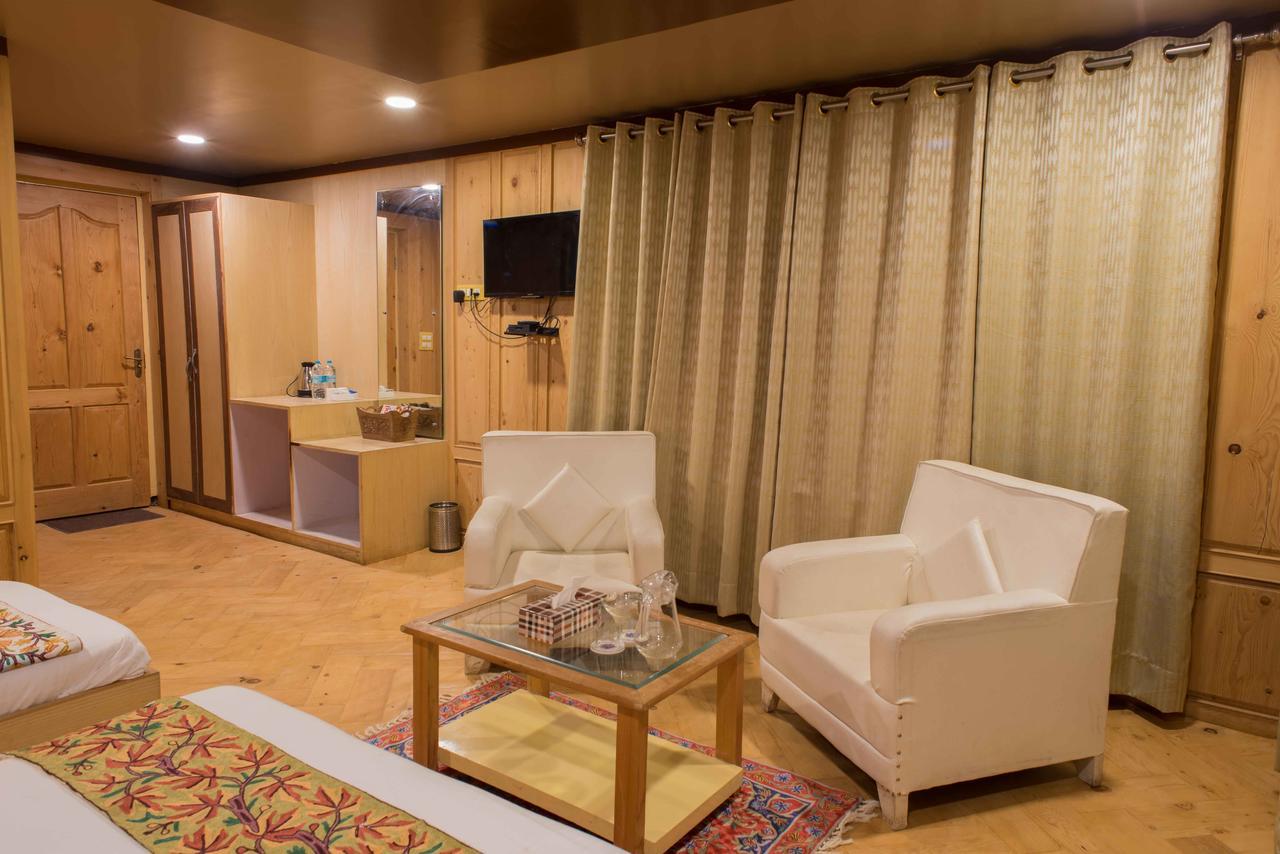 Hotel Imperial Resorts Sonamarg Exterior photo